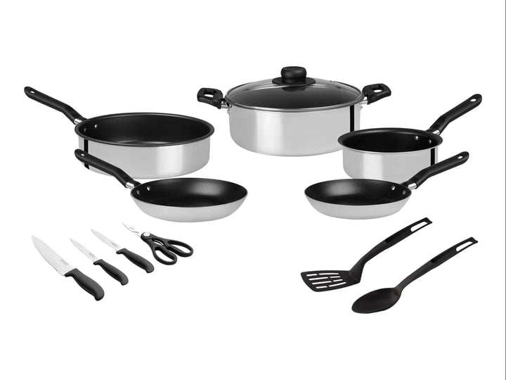 Set de batería de cocina EKCO de 12 piezas en color plata con mangos negros, incluye ollas, sartenes y utensilios.