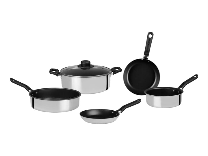 Set de batería de cocina EKCO de 12 piezas en color plata con mangos negros, incluye ollas, sartenes y utensilios.