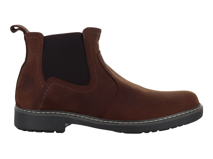 Bota Merano estilo Chelsea en color marrón chocolate con suela negra y detalle elástico lateral.