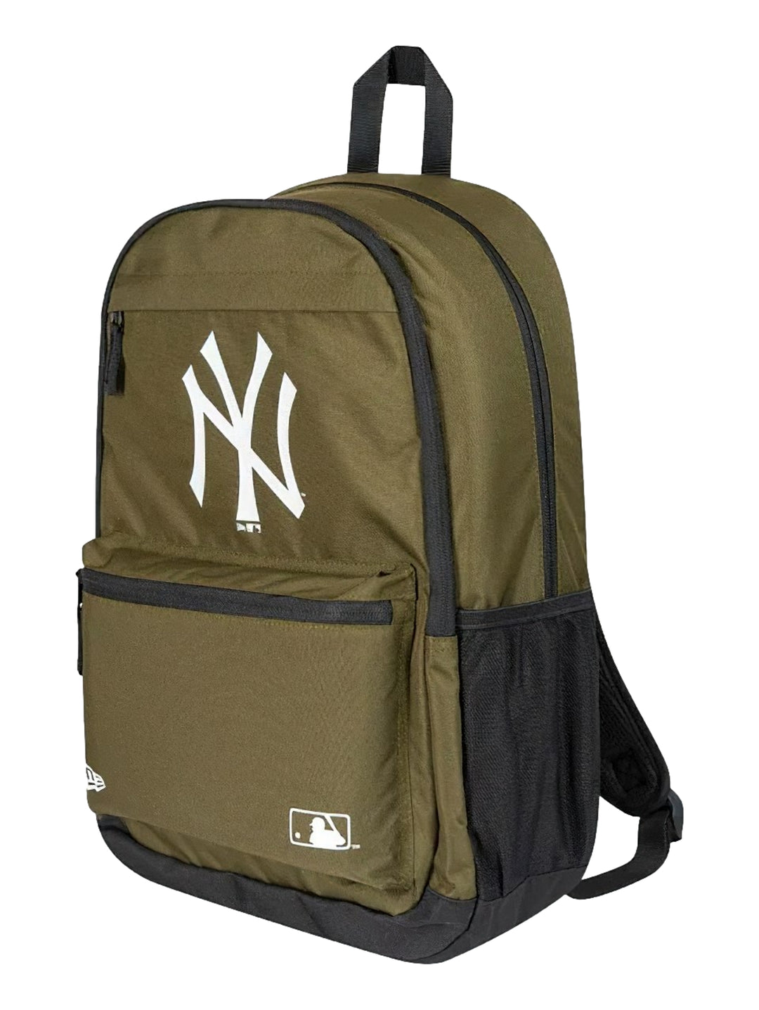 Mochila verde oliva New Era con logo de los New York Yankees en blanco y detalles en negro.