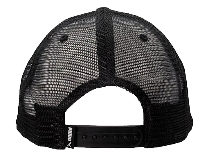 Gorra PUMA estilo trucker con panel frontal gris, visera y malla posterior en color negro.