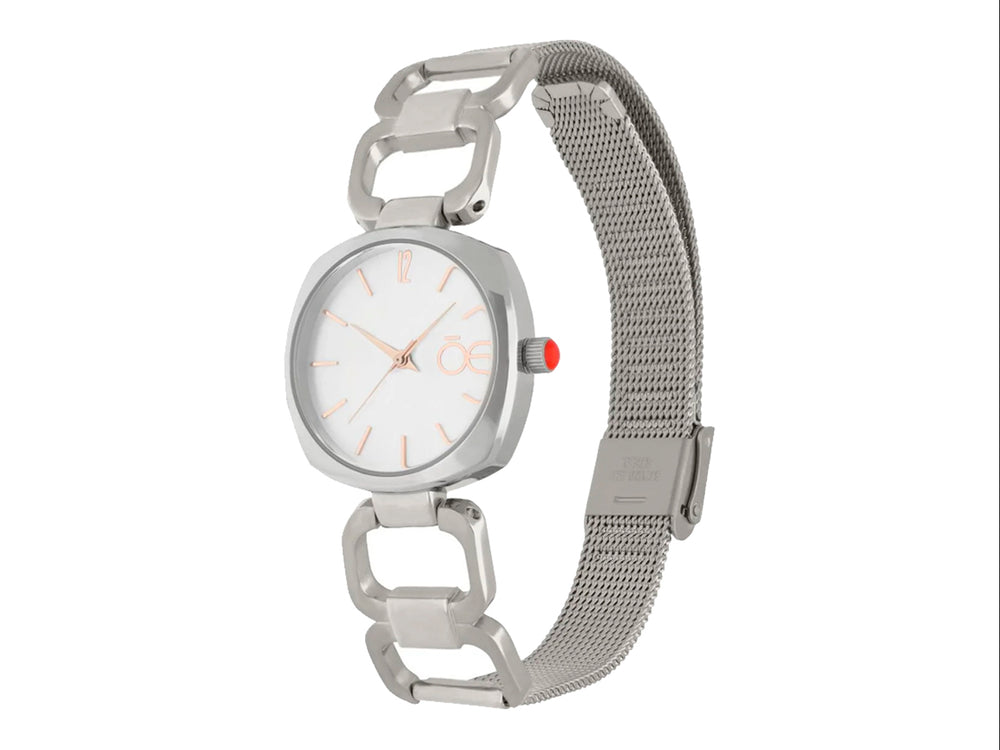 Reloj análogo Cloe para mujer en color plata con correa de malla metálica y esfera blanca.