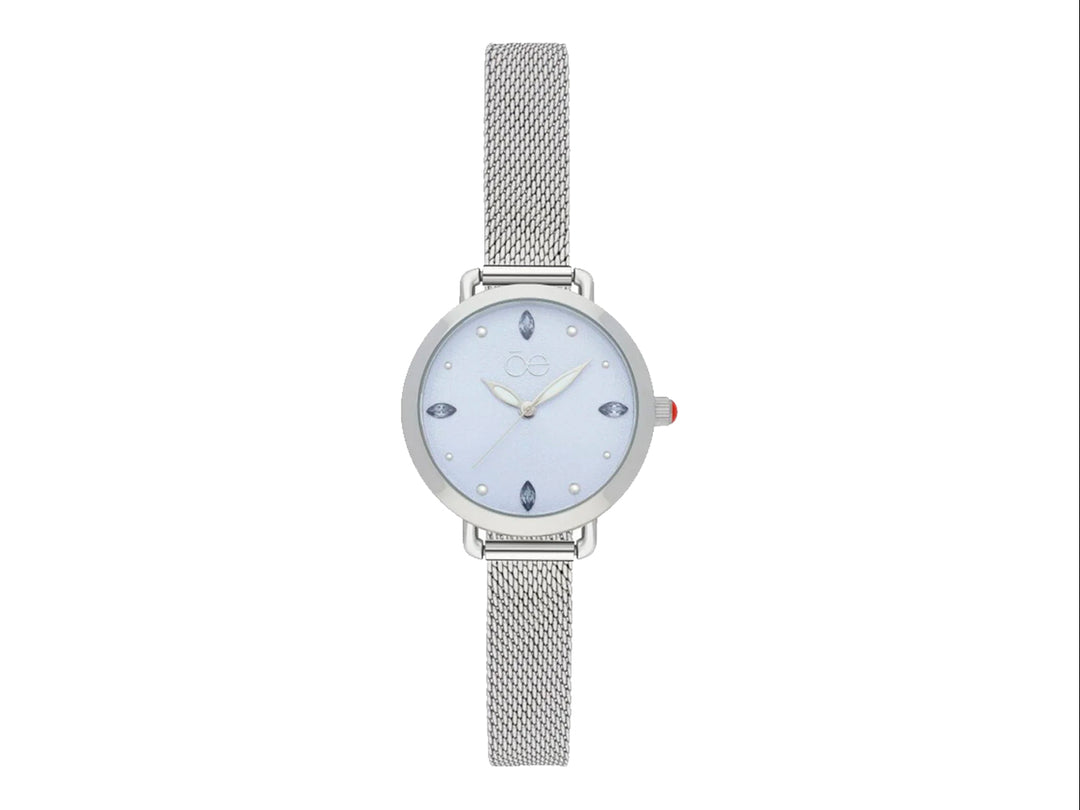 Reloj Cloe para mujer en color plata con correa de malla metálica y esfera blanca con detalles brillantes.