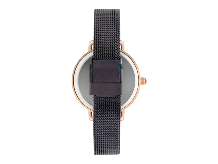 Reloj análogo Cloe para mujer con esfera morada, bisel dorado y correa de malla negra.