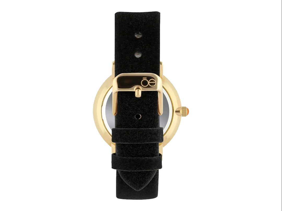 Reloj Cloe para mujer con correa negra, caja dorada y esfera blanca con diseño gris.