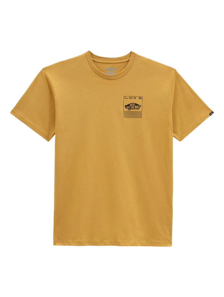 Hombre vistiendo una camiseta de manga corta color amarillo con un detalle gráfico en el pecho.