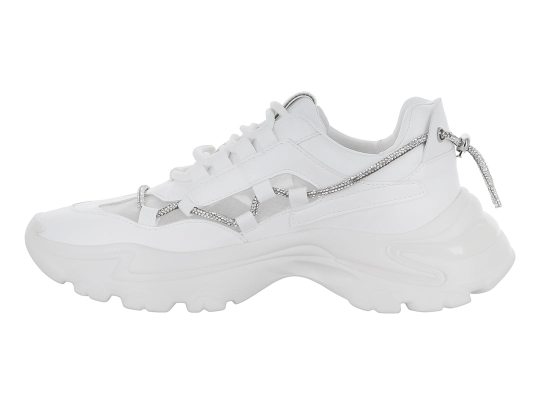 Tenis blancos de plataforma con detalles brillantes en color plata.