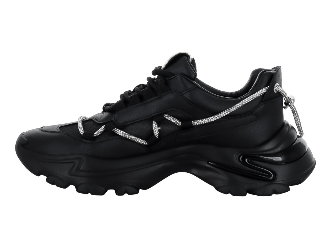 Tenis negros Steve Madden con detalles de cristales brillantes y suela chunky.