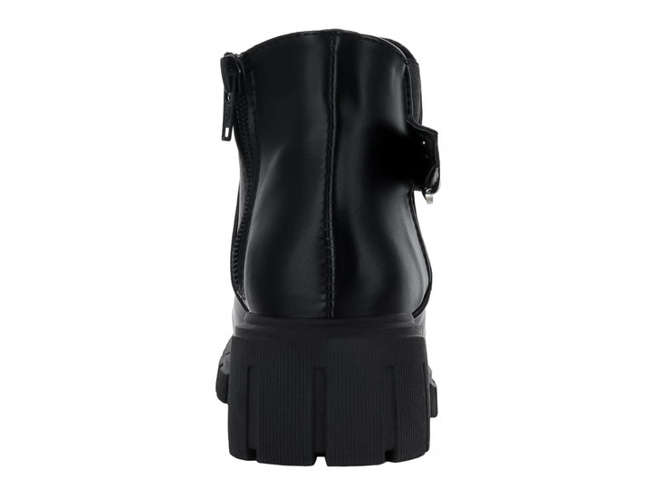 Botas negras para niña con suela de plataforma, hebilla plateada y detalles de tachuelas.