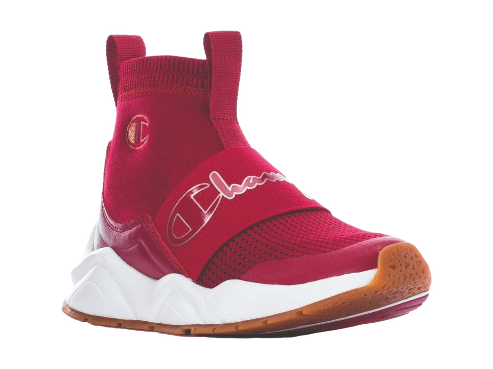 Tenis deportivos Champion color cranberry con suela blanca y diseño tipo calcetín sin cordones.
