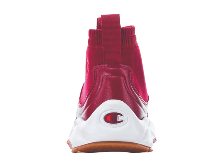 Tenis deportivos Champion color cranberry con suela blanca y diseño tipo calcetín sin cordones.