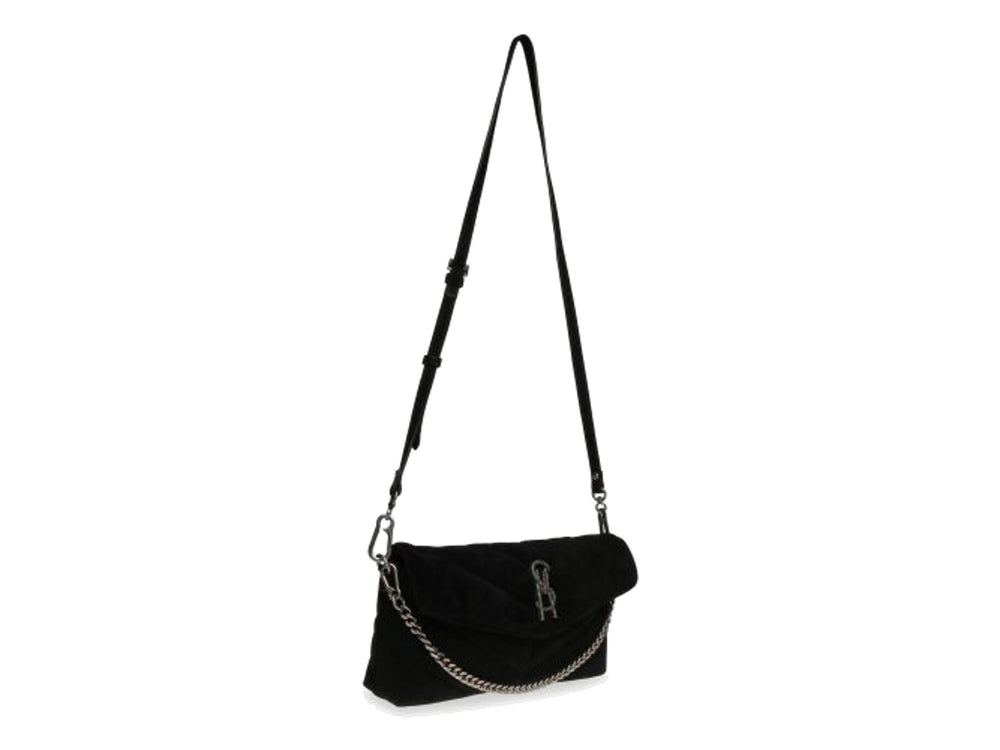 Bolso de hombro Steve Madden color negro con correa de cadena y diseño acolchado en forma de V.