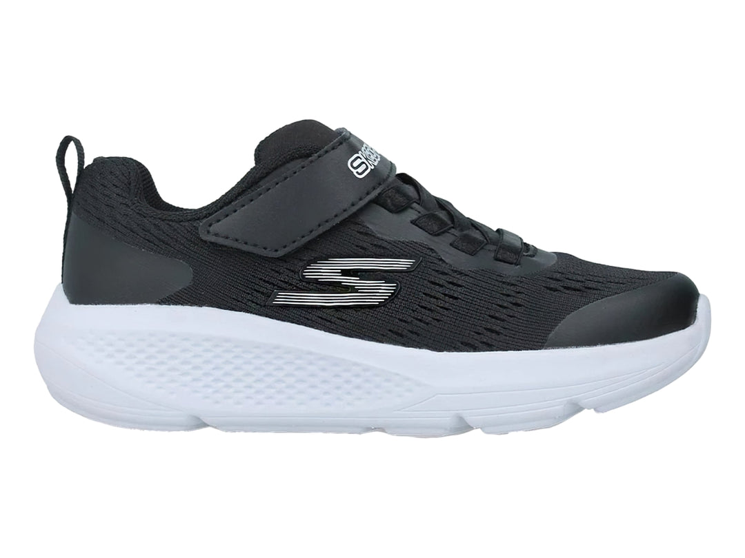 Tenis deportivos Skechers color negro con suela blanca y correa de ajuste.