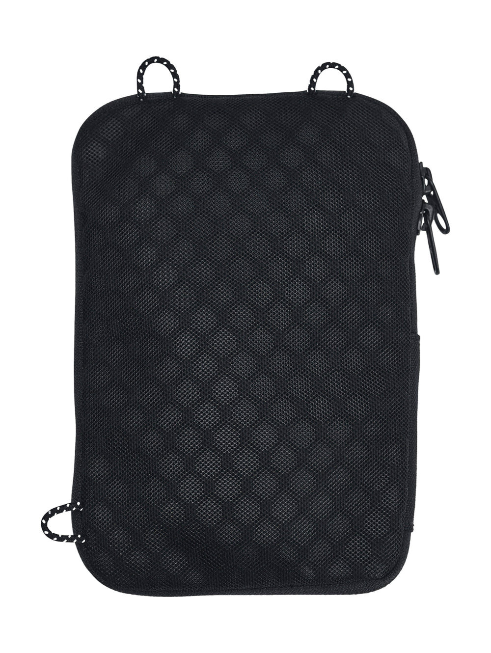Bolso crossbody Under Armour color negro con detalles en blanco y un pequeño estuche adjunto a la correa.