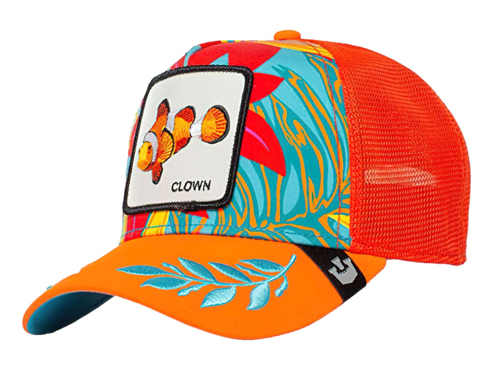 Gorra Goorin Bros multicolor con visera naranja y parche bordado de un pez payaso.