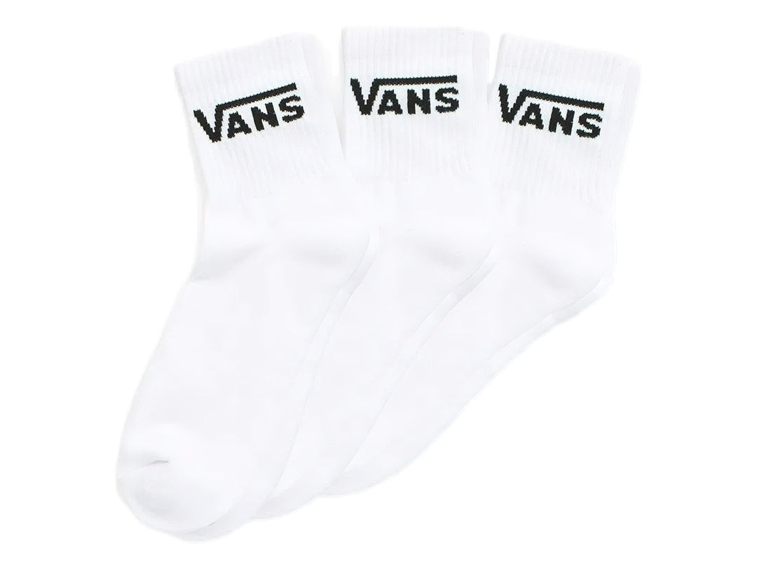 Pack de tres pares de calcetines blancos Vans con logotipo negro en el borde superior.