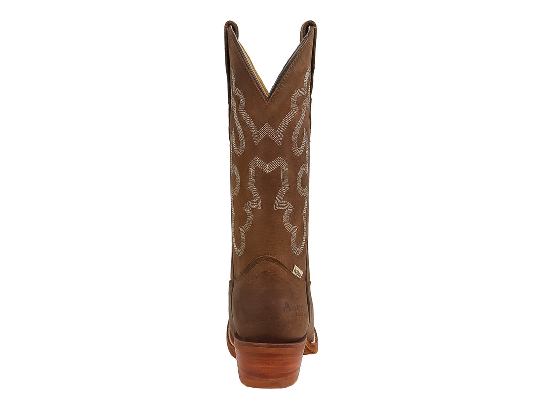 Bota vaquera para mujer en color café tan con bordados decorativos y tacón.