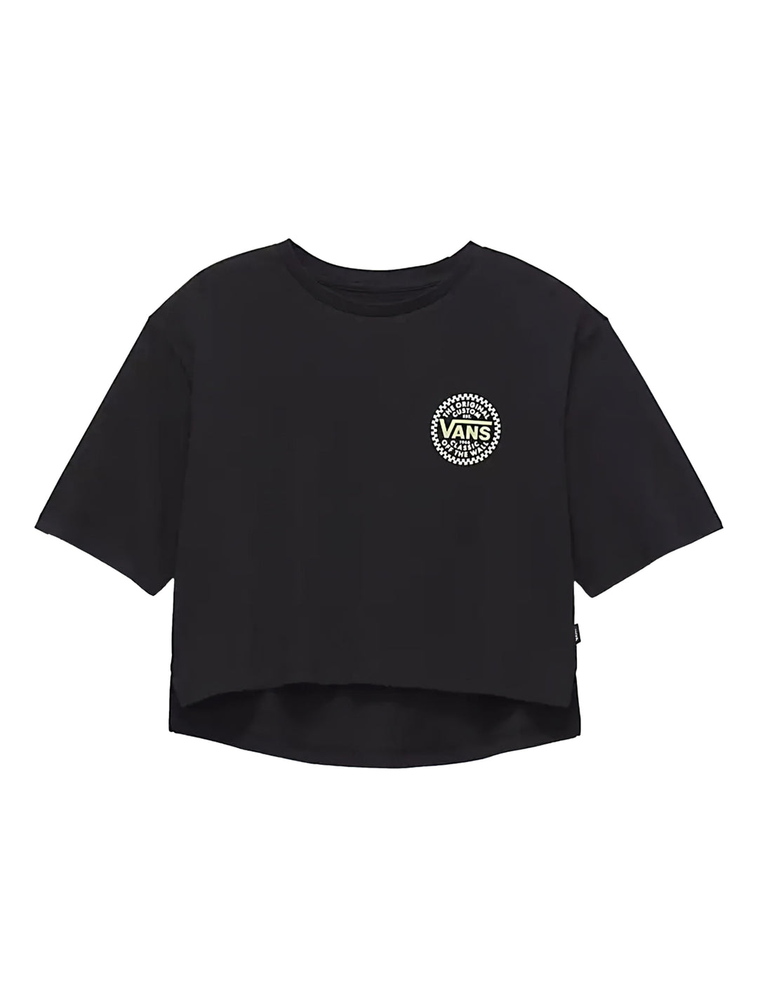 Mujer vistiendo una camiseta crop top color negro de la marca Vans con un logo circular blanco en el pecho.