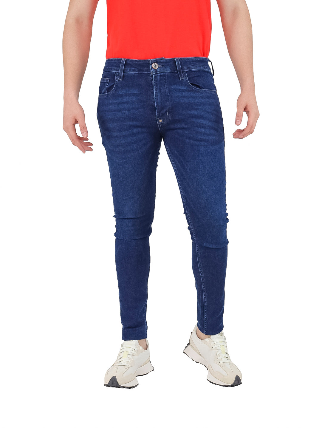 Pantalones jeans ajustados de color azul oscuro para hombre.