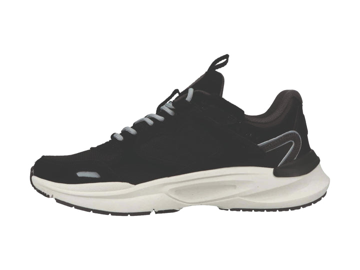 Tenis deportivos Champion color negro con suela blanca y detalles en gris.