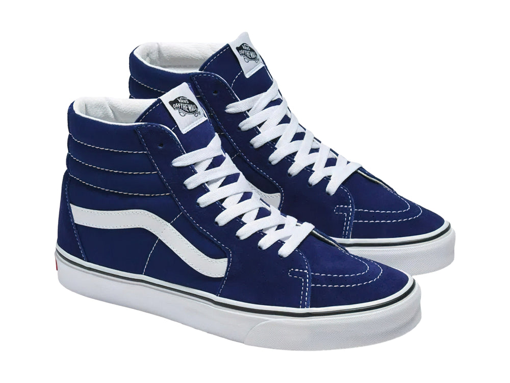 Tenis VANS Sk8-Hi color azul beacon blue con suela y franja lateral en blanco.