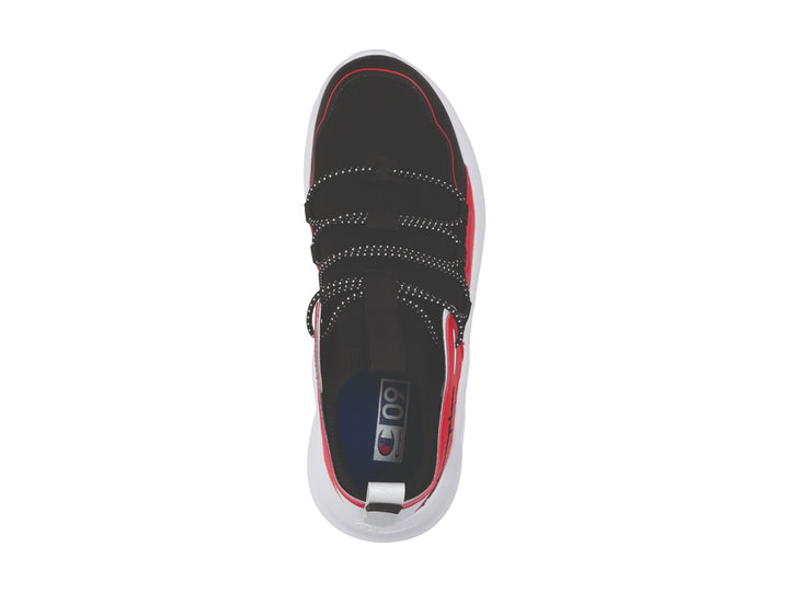 Tenis deportivos Champion en colores negro, rojo y blanco con suela gruesa blanca.