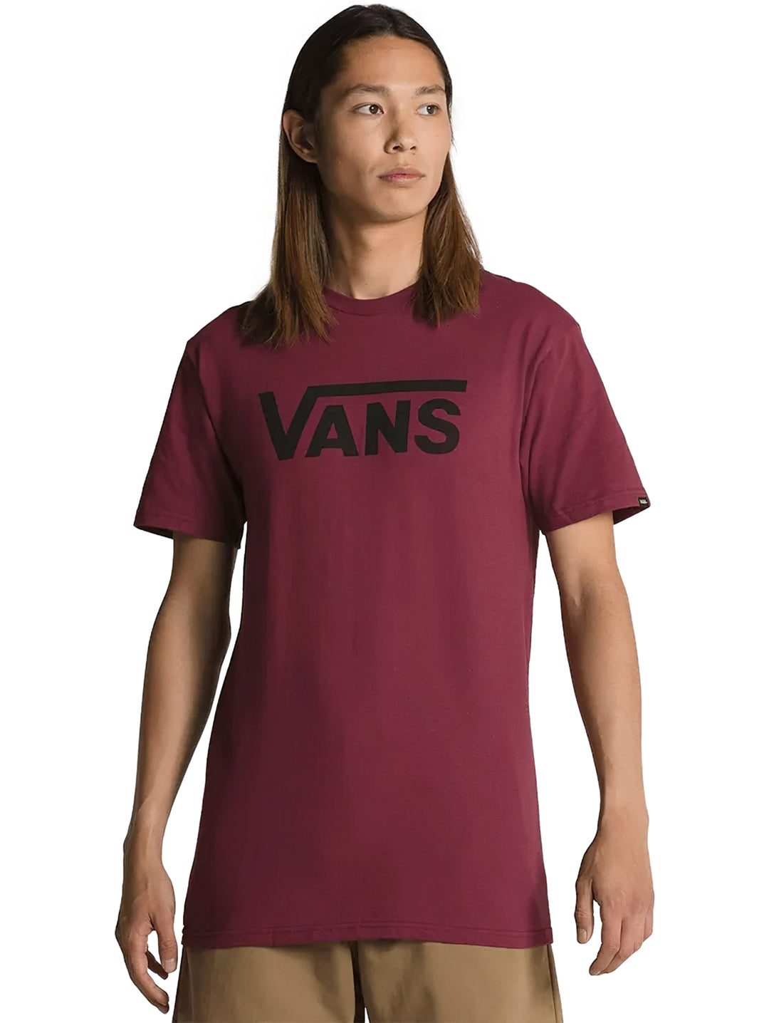 Camiseta de manga corta color burgundy con logotipo de VANS en color negro en el pecho.