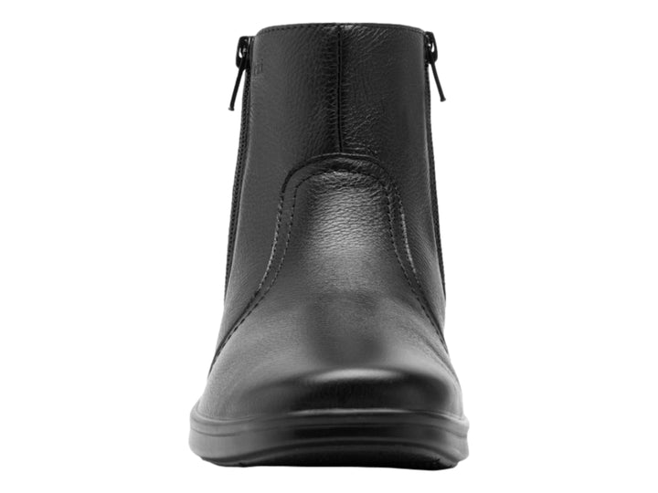 Botín Flexi de cuero negro para mujer con cierre lateral y suela plana negra.
