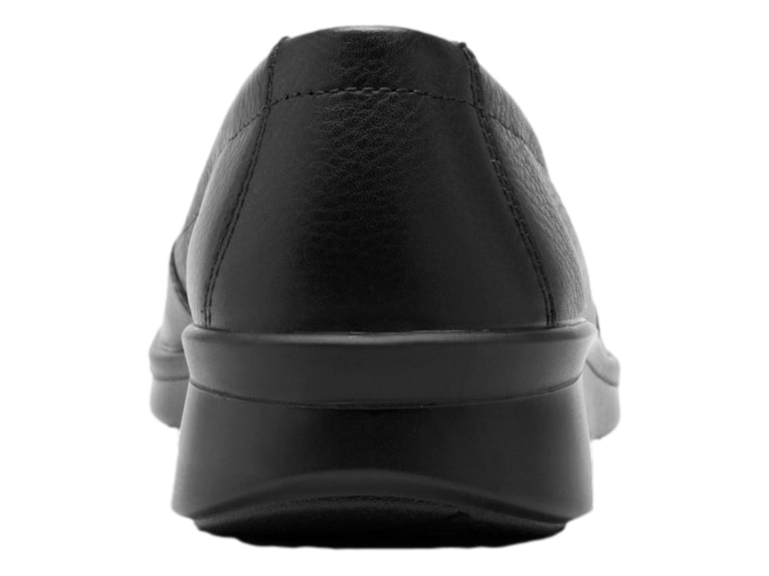 Zapato plano Flexi modelo Jenelle en cuero vacuno color negro, diseño casual y cómodo para mujer.