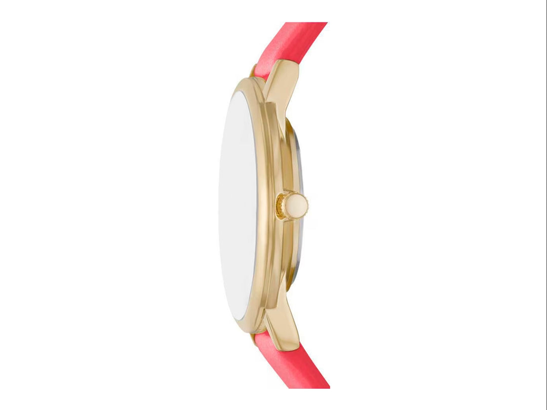 Set de 6 piezas que incluye un reloj analógico con correa coral y cinco pulseras doradas coordinadas.