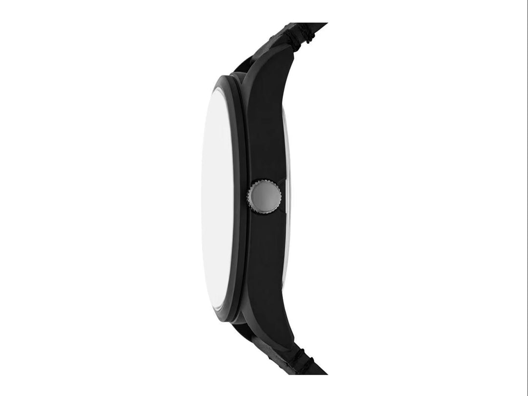 Set de 5 piezas para Hombre que incluye un reloj analógico negro y cuatro pulseras a juego en color negro mate.