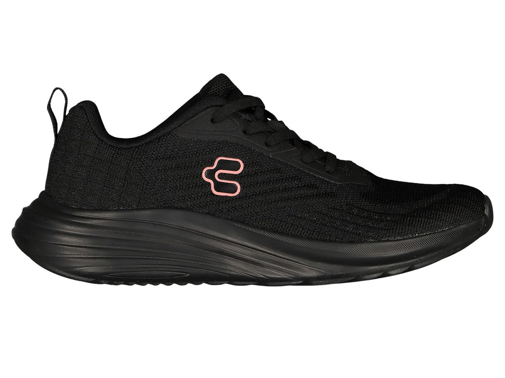 Par de tenis deportivos marca Charly en color negro con suela a juego y logotipo lateral.