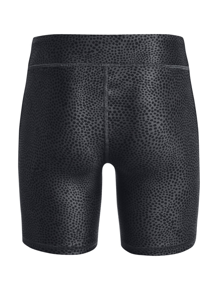 Shorts deportivos ajustados de color negro con un patrón moteado oscuro.