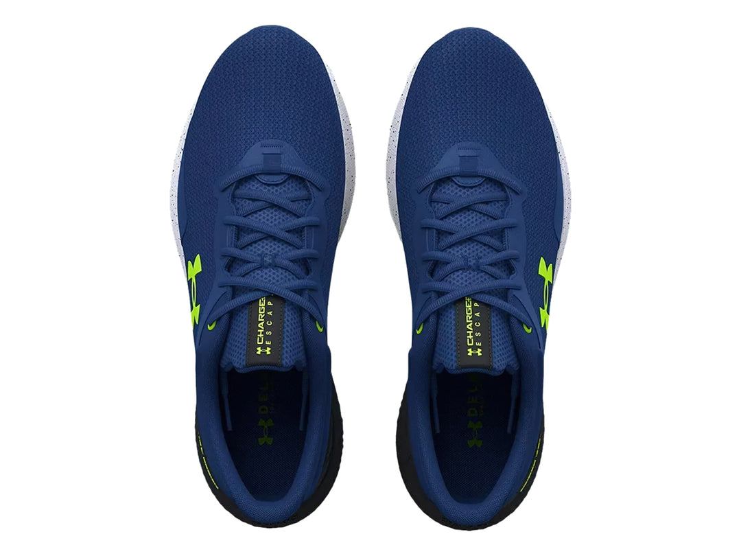 Tenis deportivos Under Armour color azul con suela blanca y detalles negros