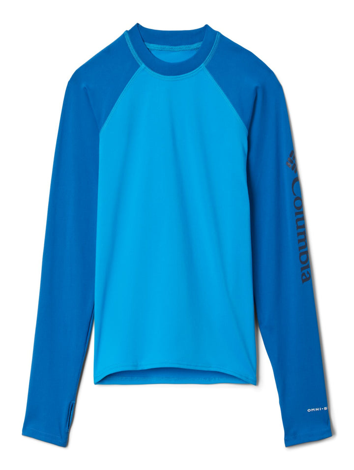 Camiseta de manga larga Columbia en colores azul claro y azul oscuro.