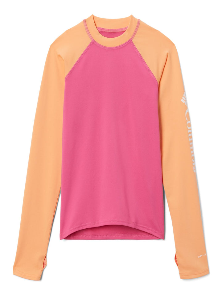 Camiseta de manga larga Columbia en colores rosa y naranja.