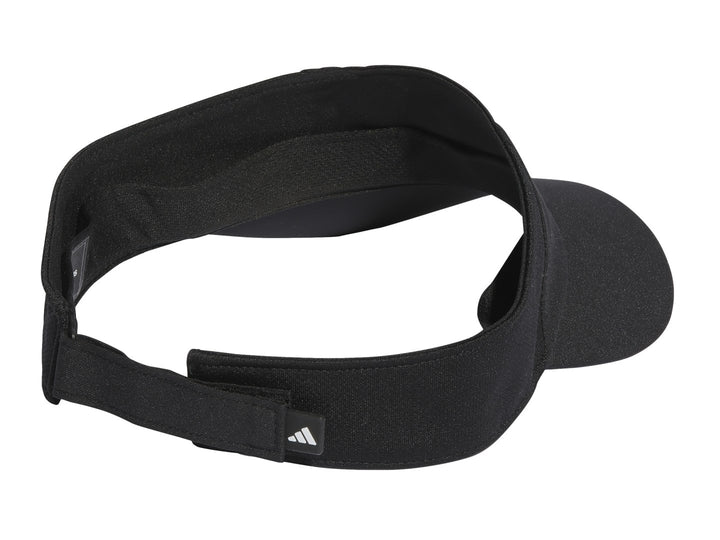 Visera deportiva Adidas de color negro con logotipo blanco en el frente.