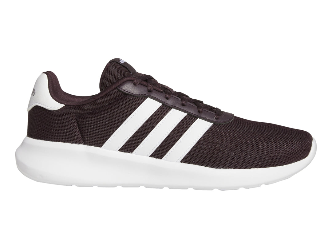 Tenis Adidas Lite Racer 3.0 en color marrón con tres franjas blancas laterales y suela blanca.