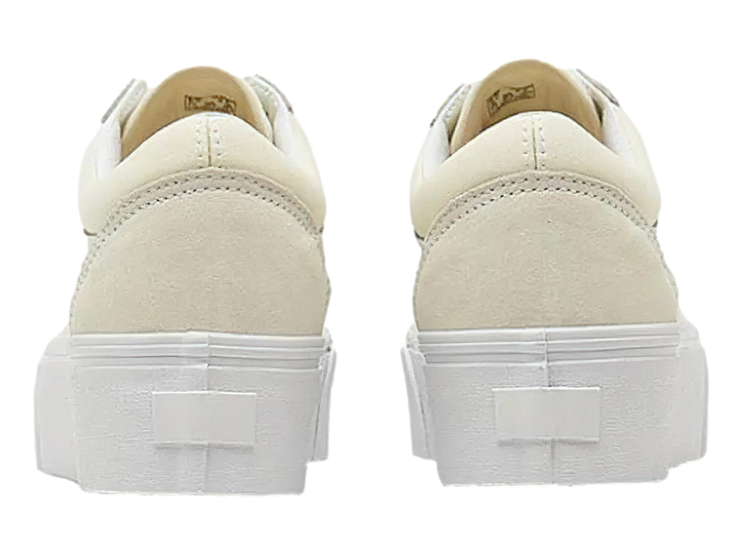 Tenis VANS Old Skool Platform color blanco marshmallow con suela de plataforma blanca.