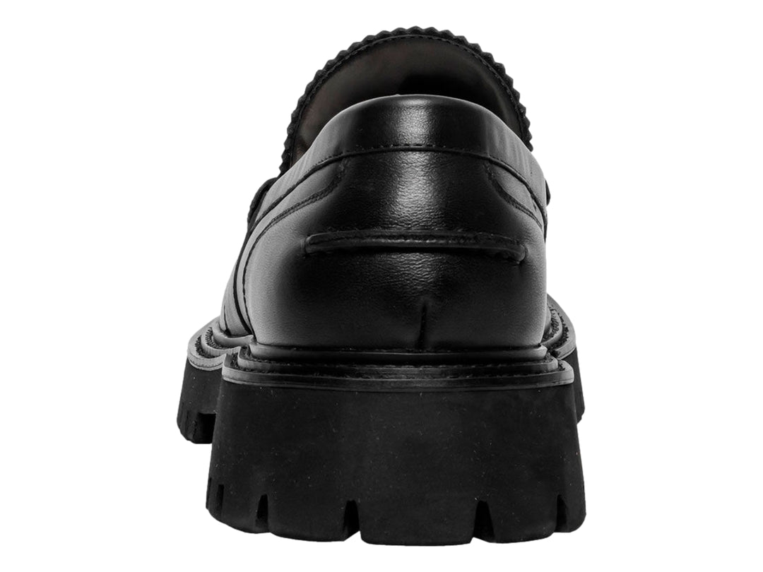 Zapato mocasín Steve Madden Gustav en cuero negro con suela track gruesa y plataforma.