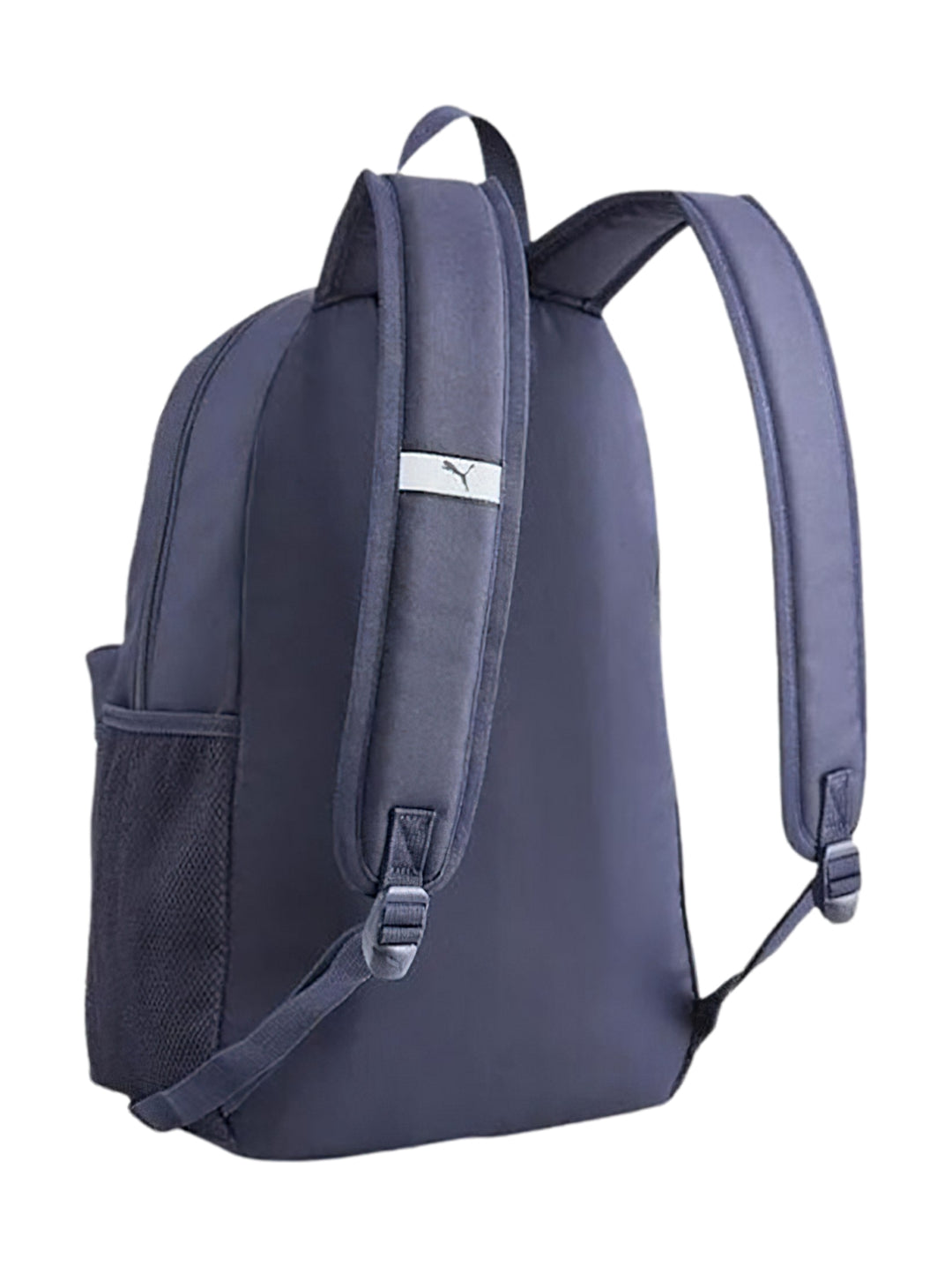 Mochila PUMA color azul marino con logotipo blanco en el bolsillo frontal y correas ajustables.