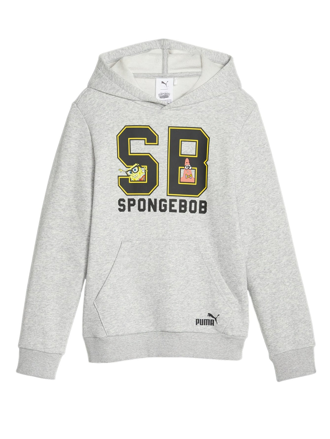 Niño vistiendo sudadera y pantalón PUMA gris claro con estampado de Bob Esponja.