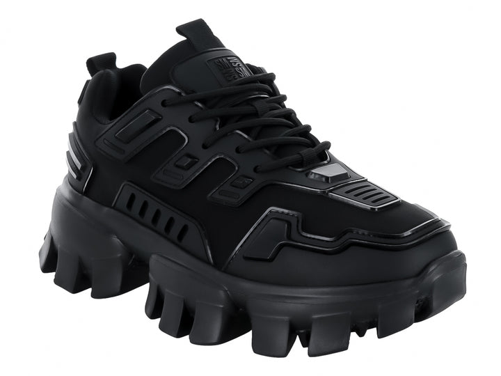 Tenis Steve Madden Prize en color negro con suela gruesa y robusta de estilo chunky.
