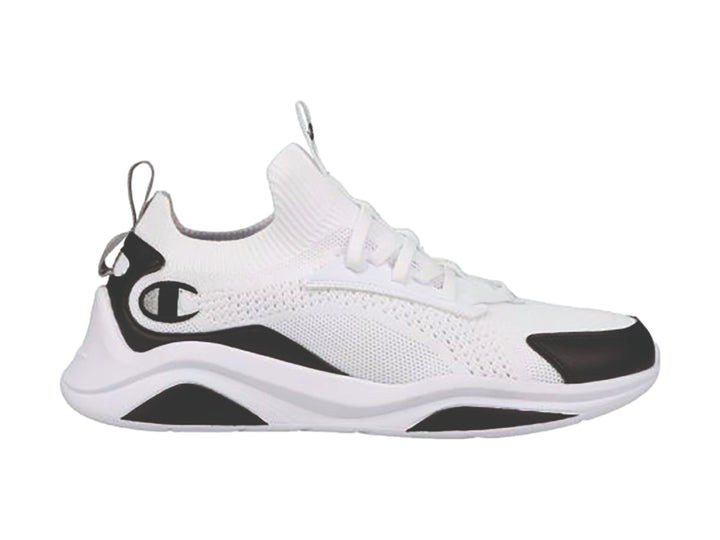 Tenis deportivos Champion color blanco con detalles en negro y suela gruesa.