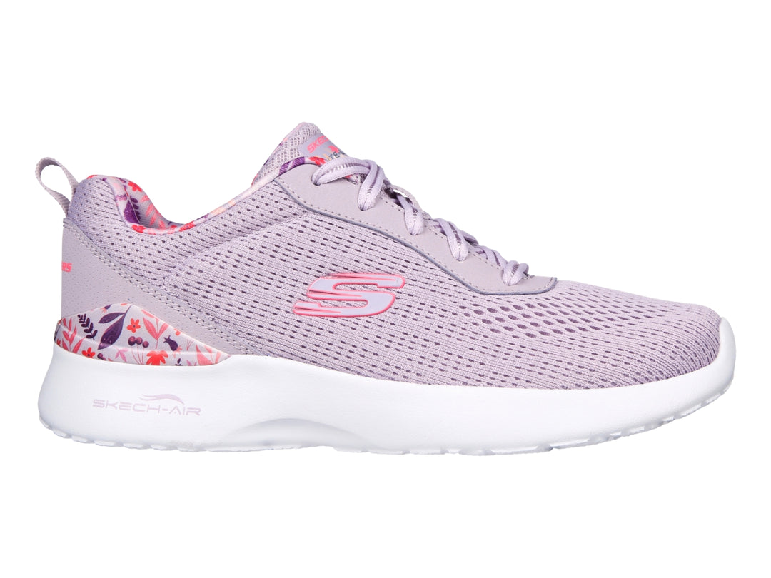 Tenis deportivos Skechers color lavanda con detalles florales y suela blanca para mujer.