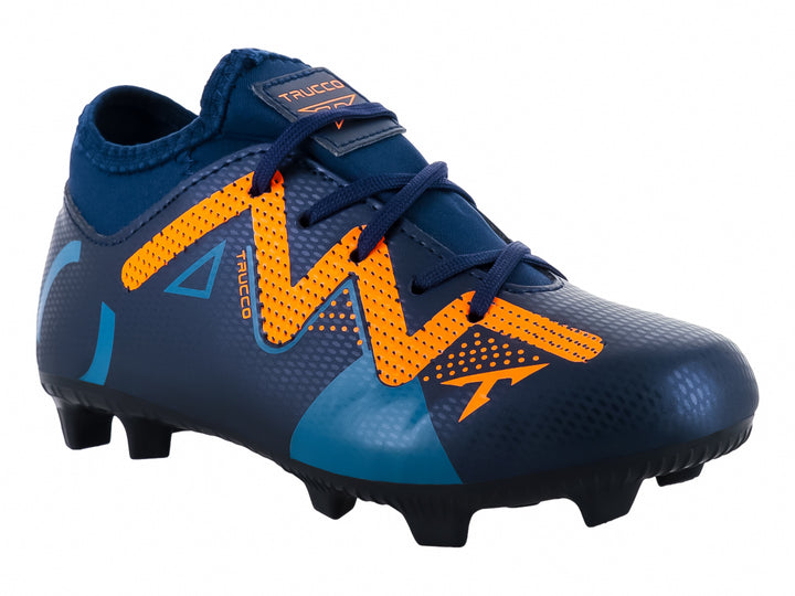 Zapato de fútbol Leon Trucco color azul marino con patrones en zigzag naranja y azul claro.