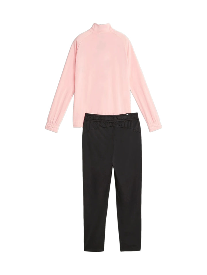 Conjunto deportivo PUMA con chaqueta color rosa peach smoothie y pantalones negros.