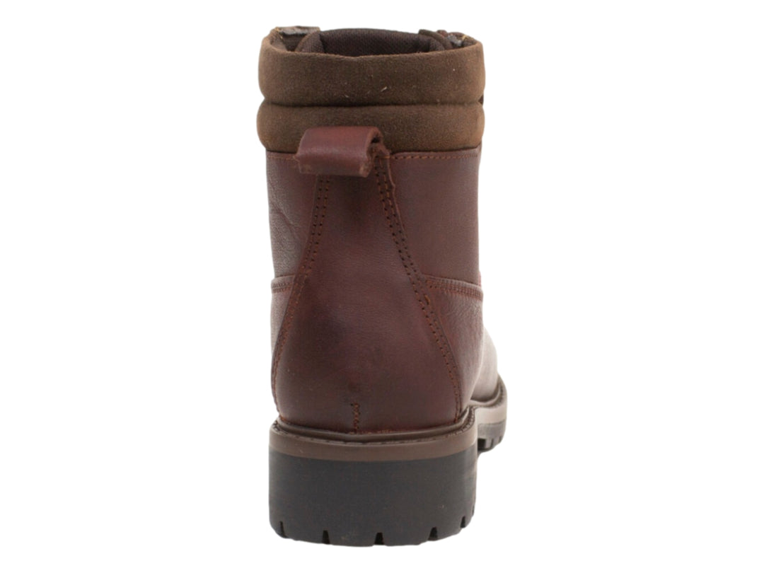 Bota casual color marrón caoba con cordones y suela track de la marca Levi&