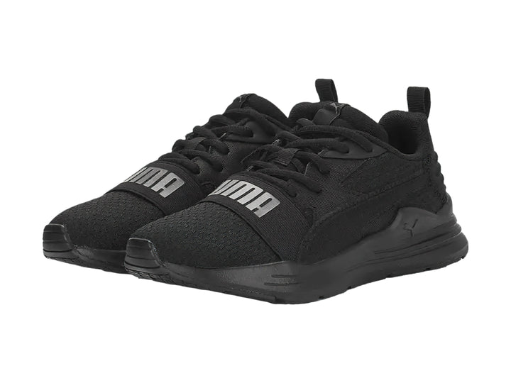 Tenis deportivos PUMA Wired Run Pure JR en color negro para niños.