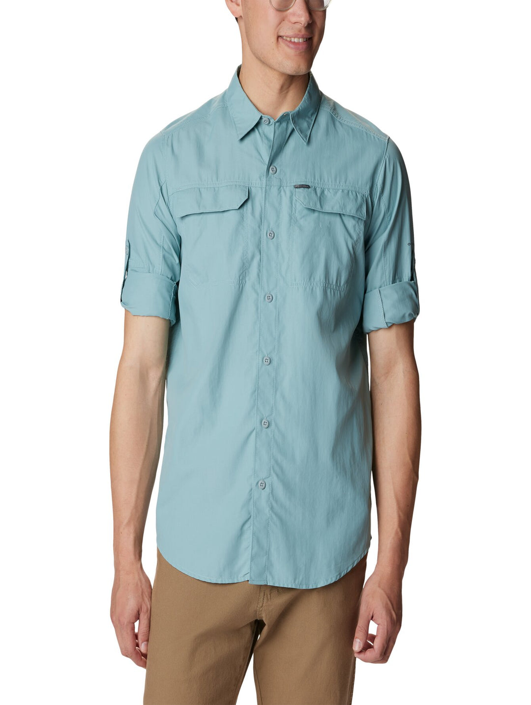 Camisa Columbia Silver Ridge 2.0 de manga larga en color azul piedra con bolsillos frontales.
